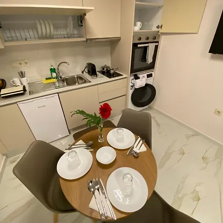 Andry's Living 6 By 8essentially Lejlighed
