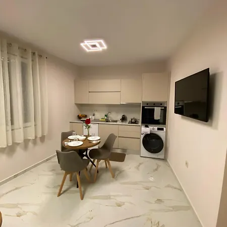 Andry's Living 6 By 8essentially Apartment Lefkada City